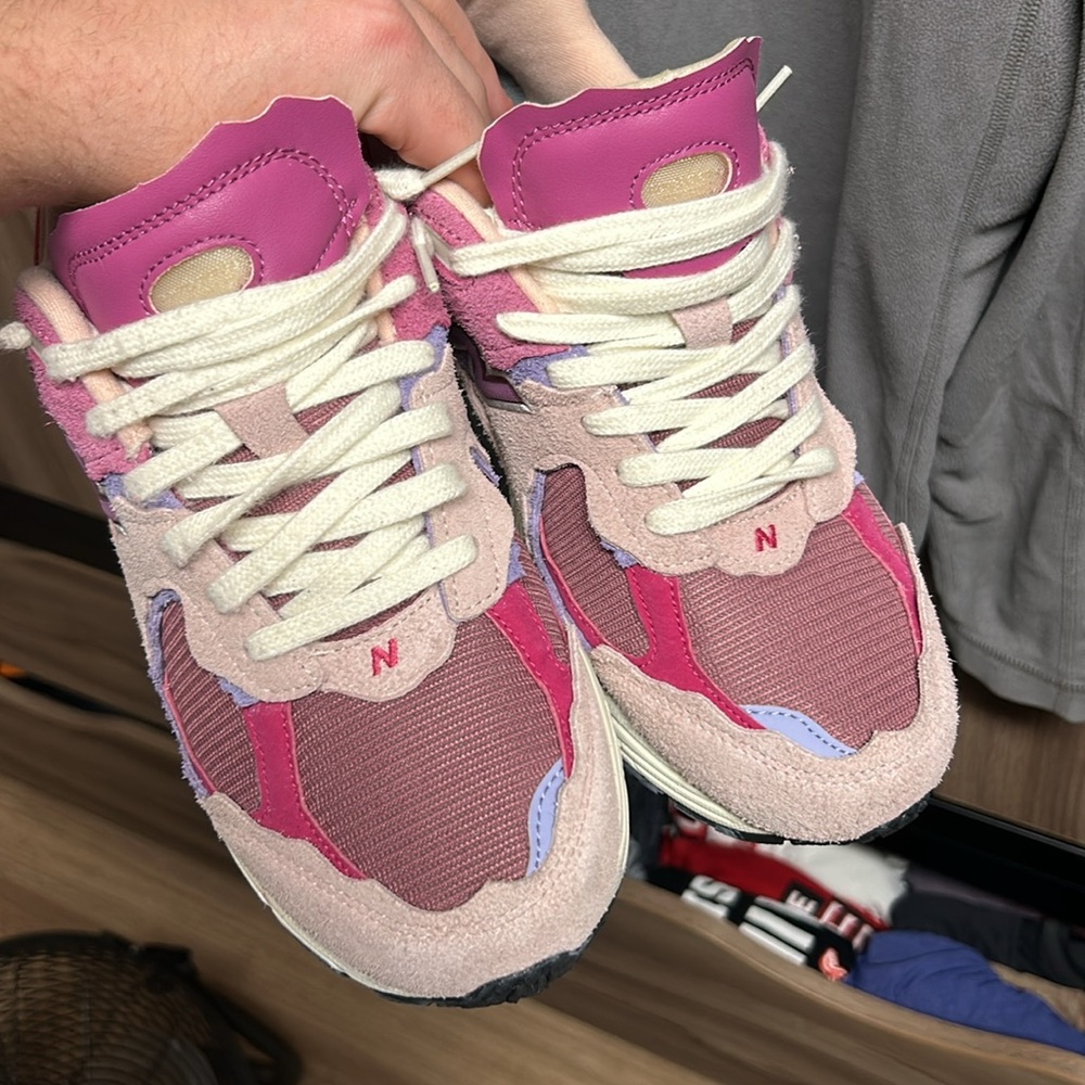 New Balance 2002r View 3